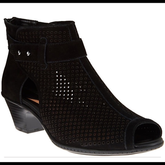 earth intrepid shoes